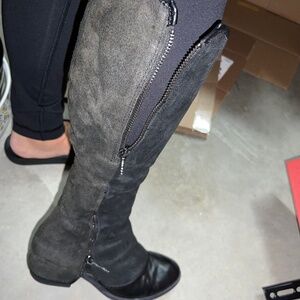 Black Donald Pliner Reverse Boots Size 5.5